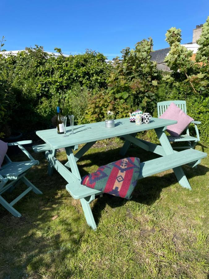 Craig Avad Bed & Breakfast Holyhead Exterior photo